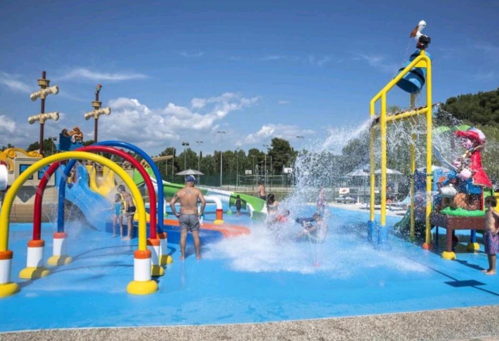 Lux Camp Bi Village, Mobile Home Villa Dado Фажана Экстерьер фото